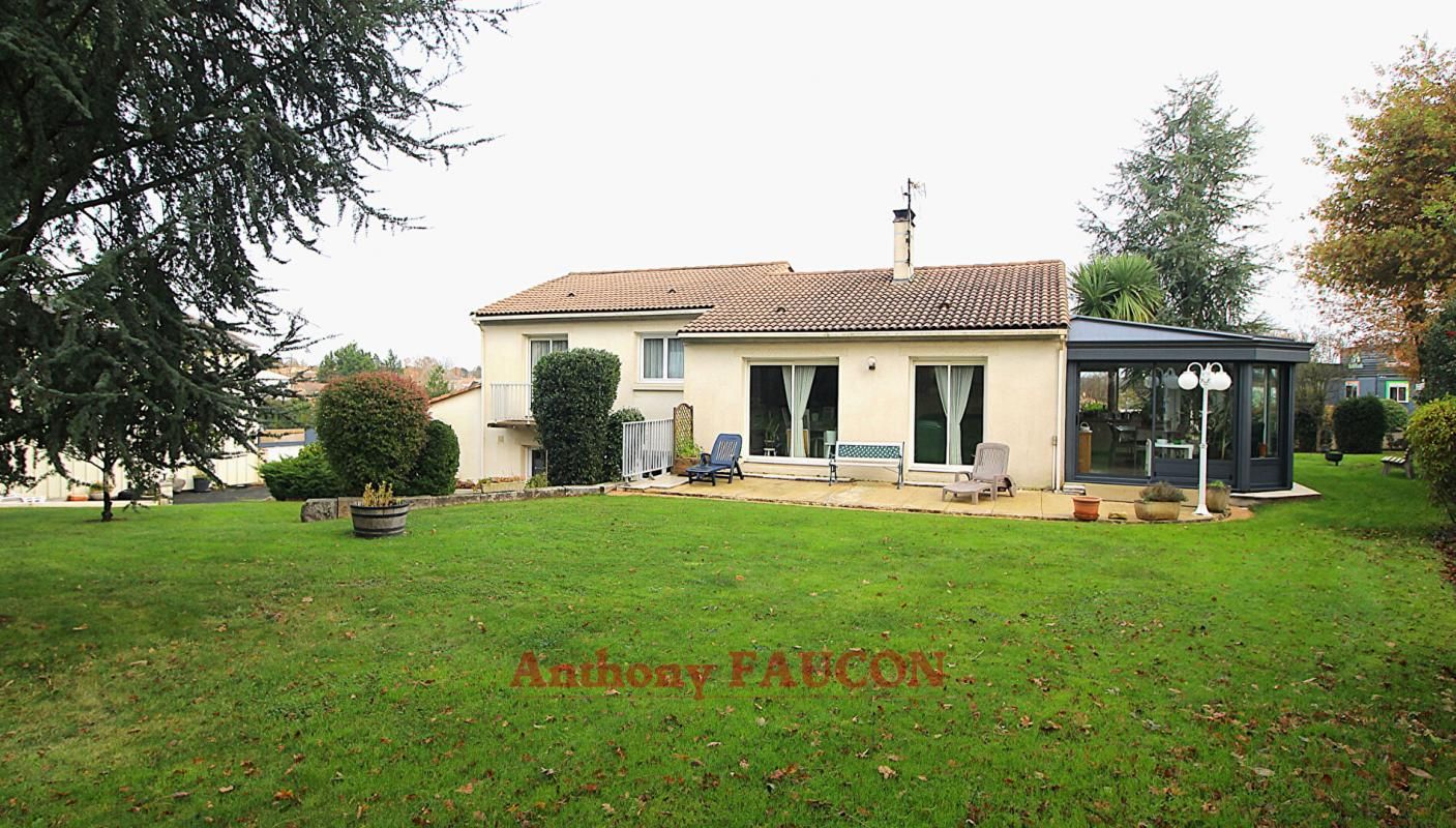 SAINT-FLORENT-DES-BOIS Maison Rives De L Yon 5 pièce(s) 129 m2 2