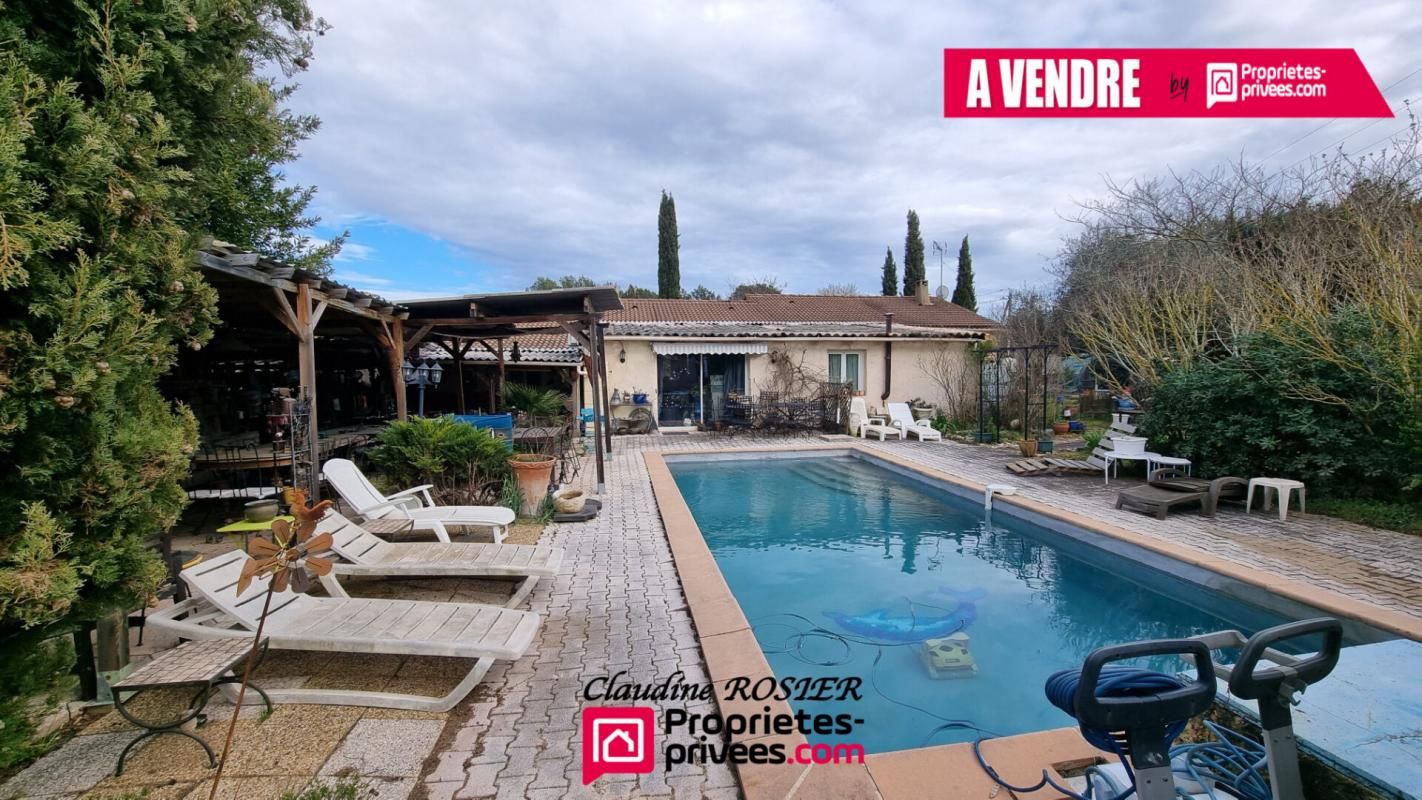 ROCBARON Villa plain-pied Rocbaron 7 pièce(s) 175 m2  piscine + studio 2