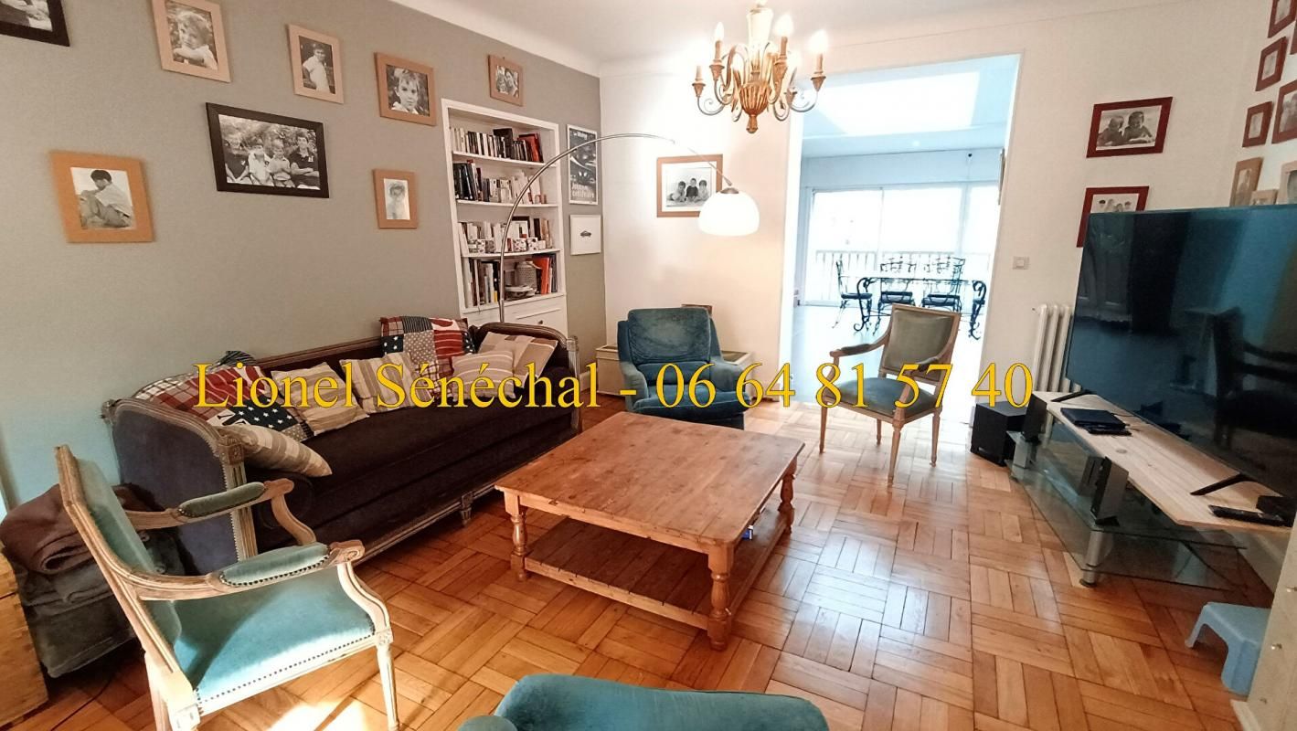 LE MANS Demeure de prestige 15 pièces 247 m2 Quartier Parc de Tessé /  Prémartine / Jardin des plantes  / Jacobins à LE MANS 4