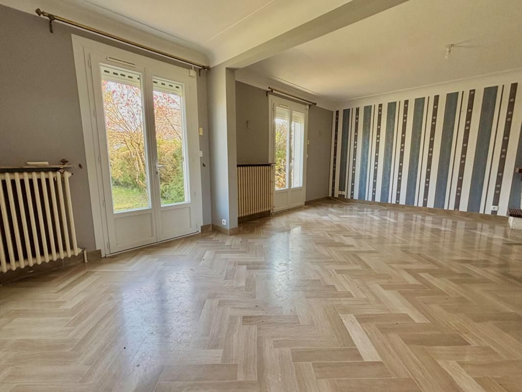 LA CHAUSSEE-SAINT-VICTOR Maison La Chaussee Saint Victor 4 pièce(s) 94 m2 3