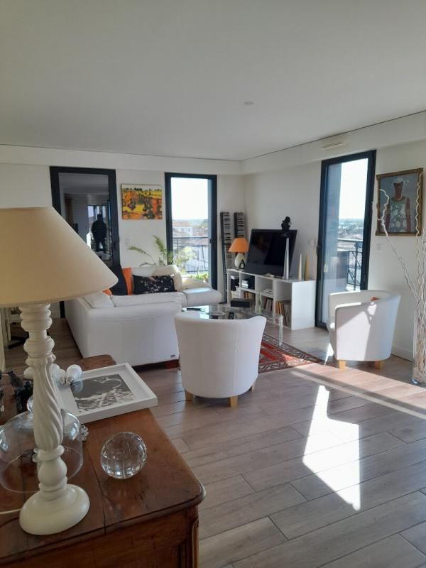 Appartement Rochefort 6 pièce(s) 161 m2