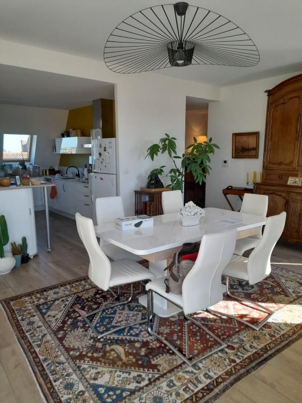 ROCHEFORT Appartement Rochefort 6 pièce(s) 161 m2 2