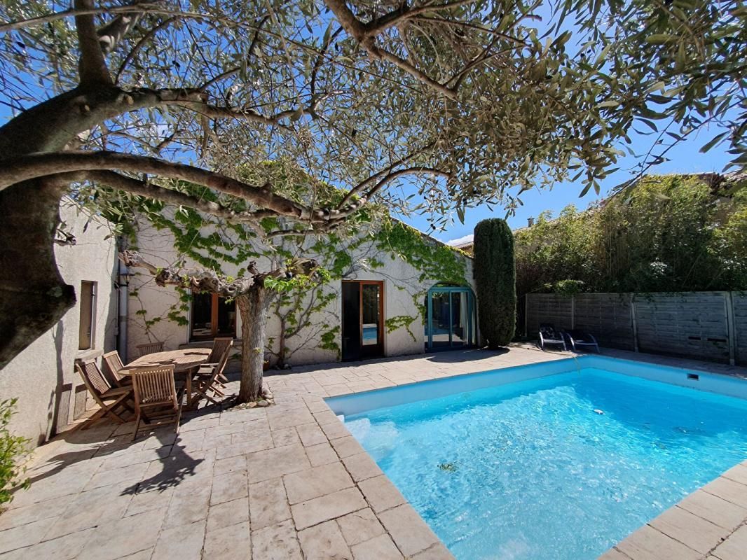 UZES VILLA AVEC PISCINE 2