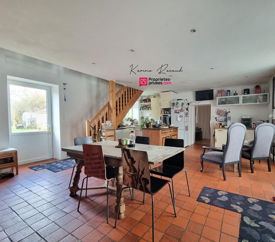 AUBIGNY Maison 201 m², 4ch + T2 3