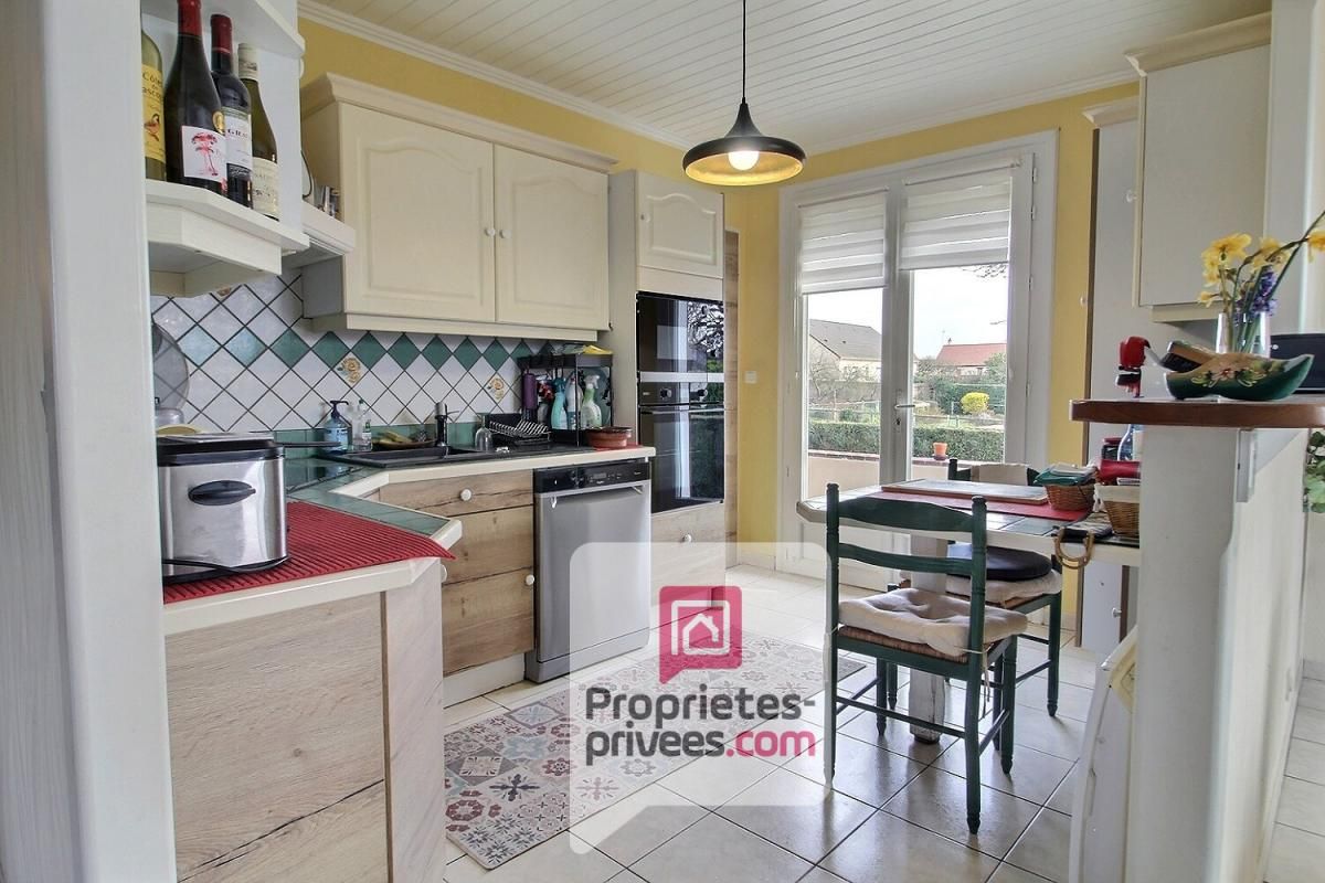 AMILLY EXCLUSIVITE - A vendre Maison 85 m2, 3 CHAMBRES, sous-sol total, secteur recherché Viroy 3