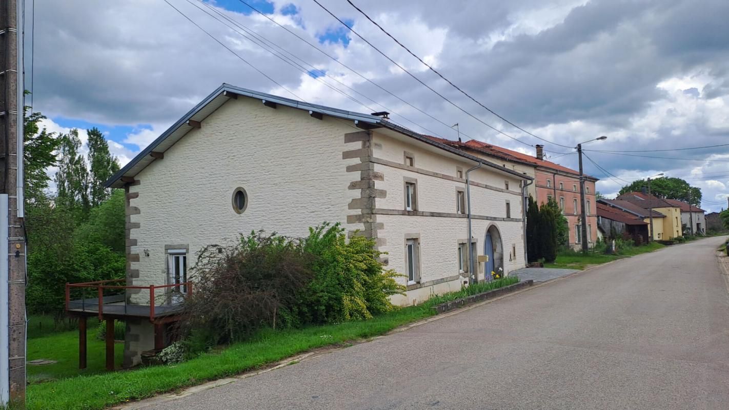 Maison de village rénovée 88240 LA HAYE