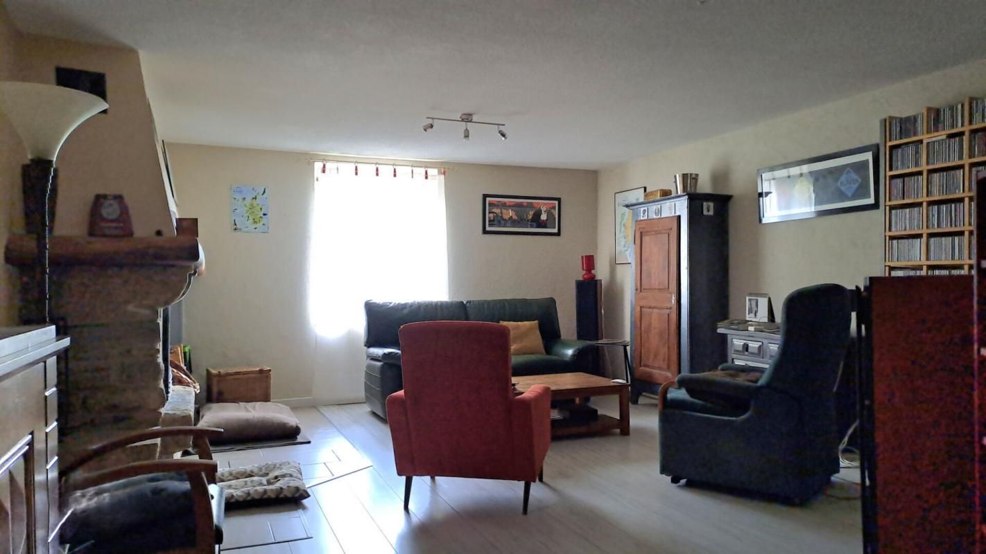 LA HAYE Maison de village rénovée 88240 LA HAYE 4