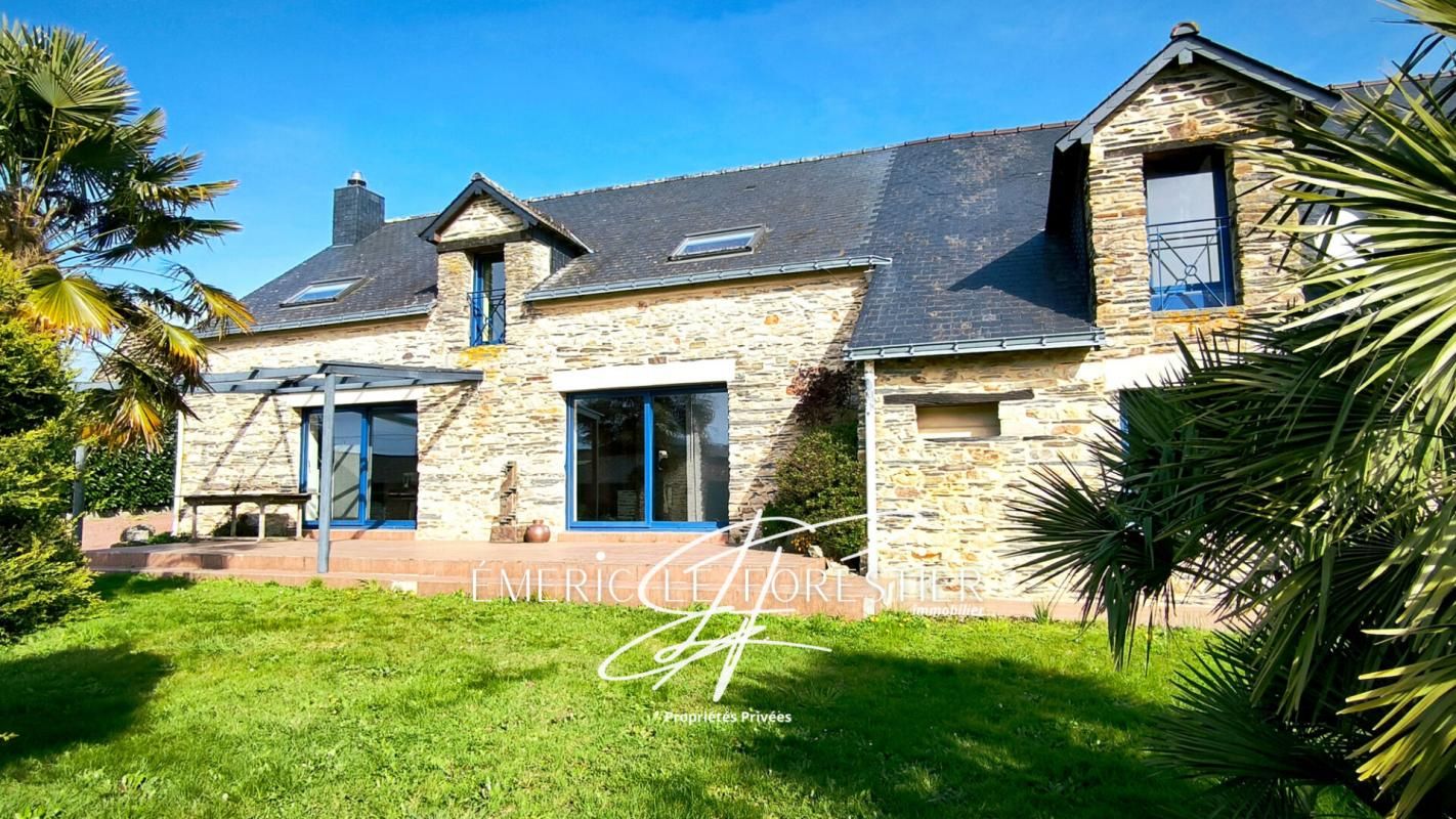 Maison 7 pièce(s) 203 m²