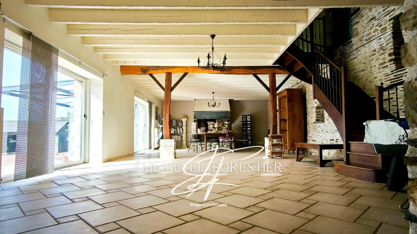 ISSE Maison  7 pièce(s) 203 m² 2