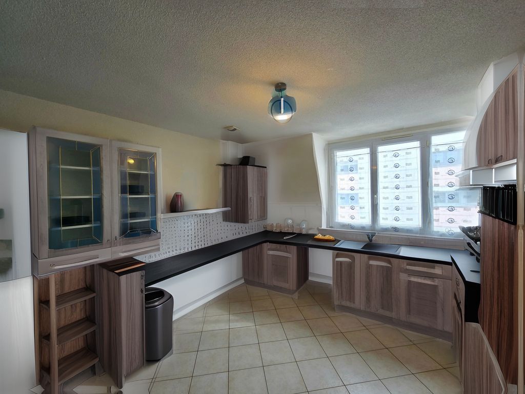 VICHY Appartement Vichy 5 pièce(s) 121 m2 4