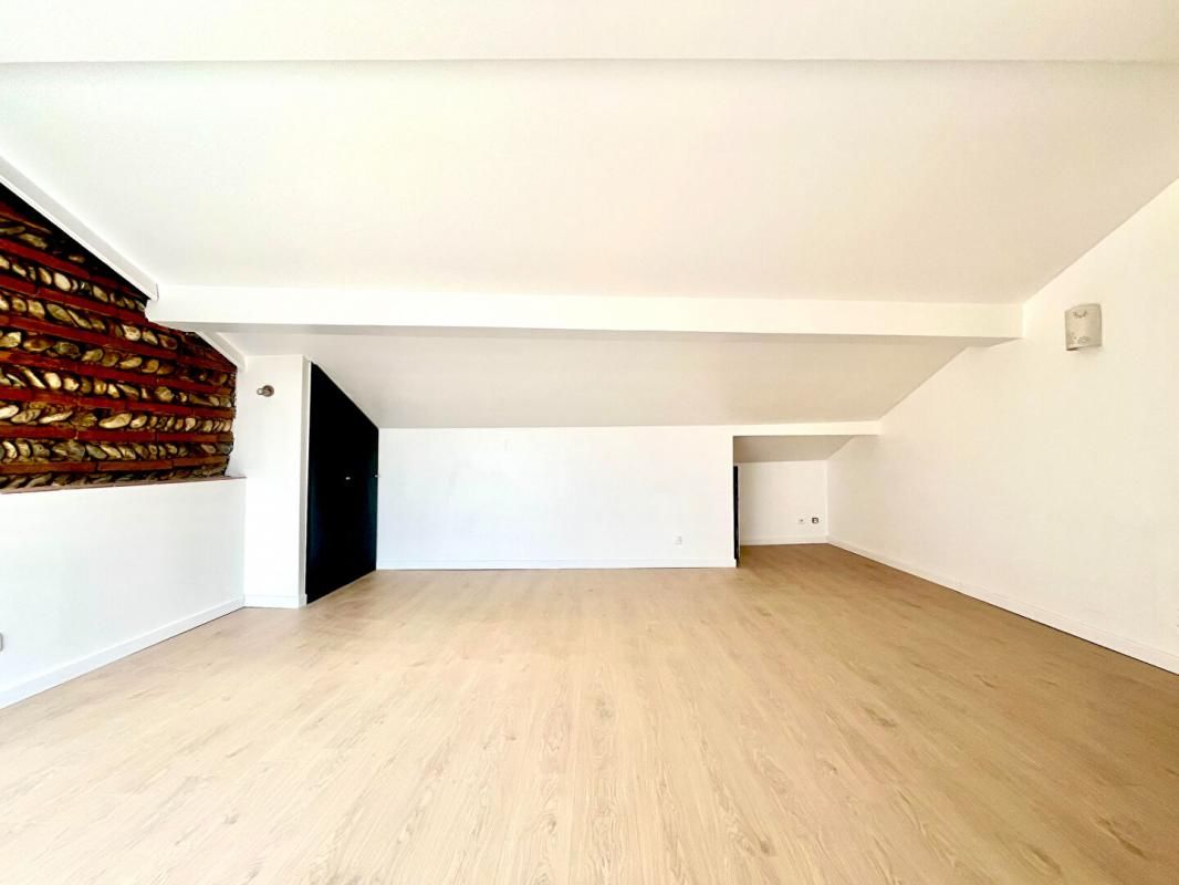 BLAGNAC Appartement Blagnac 2 pièce(s) 28.65 m2 (53m2 au sol) 4