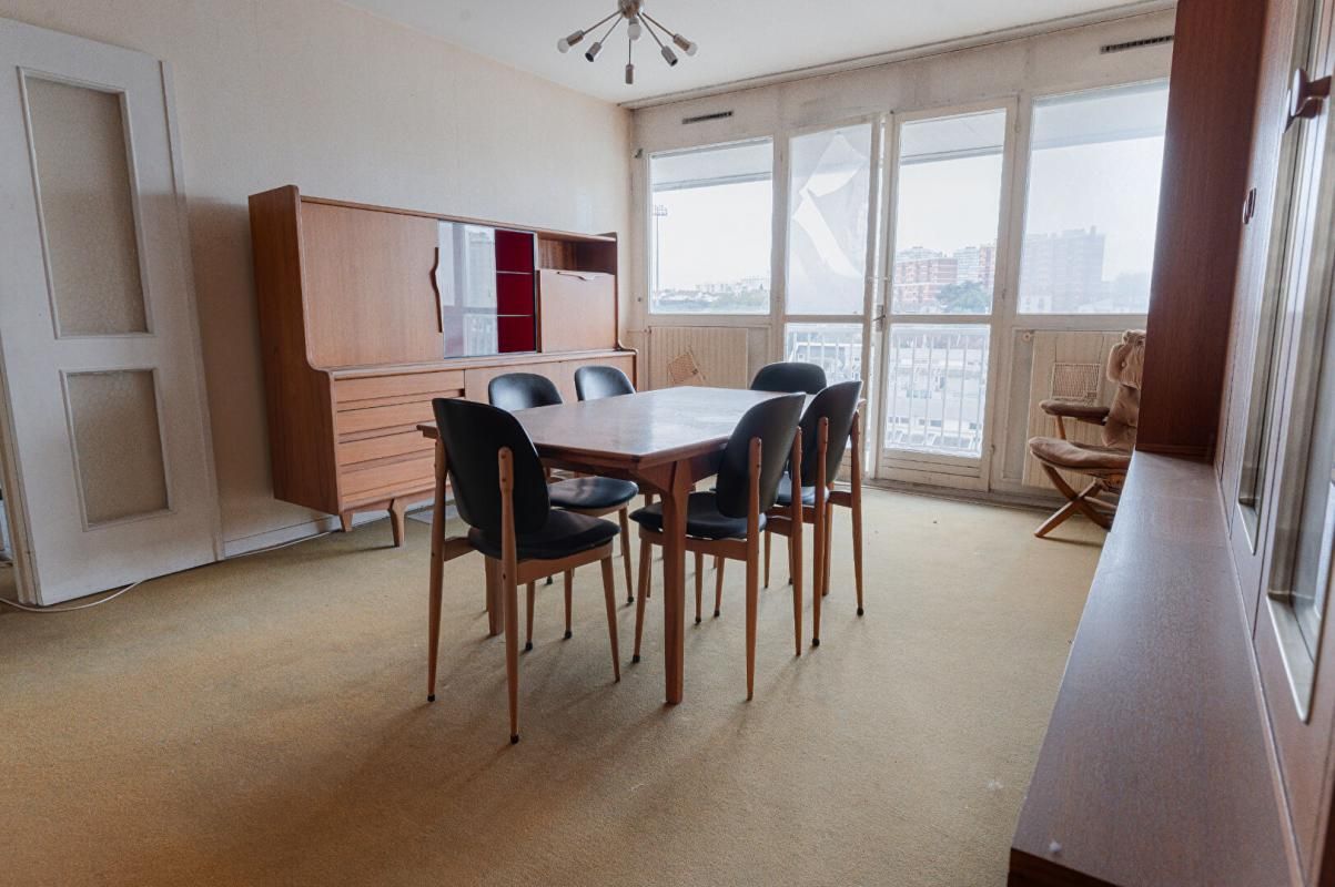 IVRY-SUR-SEINE IVRY Mairie 5 pièces 89 m2 avec balcon 18m2 2
