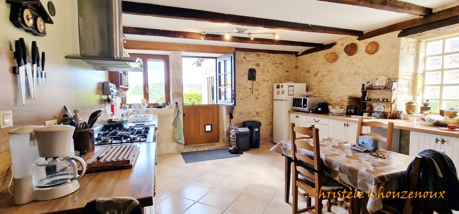 THENON 24210 thenon : Maison avec terrain sur 5768m² 3