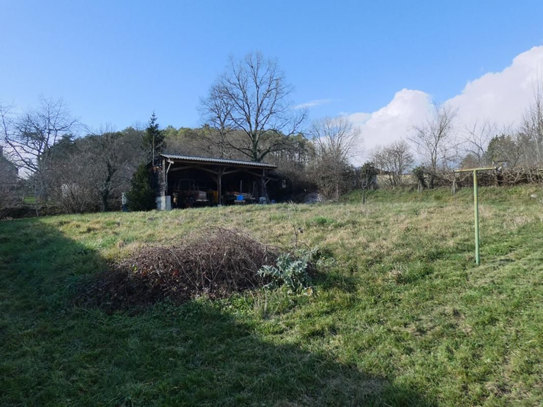 TOURTOIRAC Maison Tourtoirac 6 pièce(s) 104 m2 3