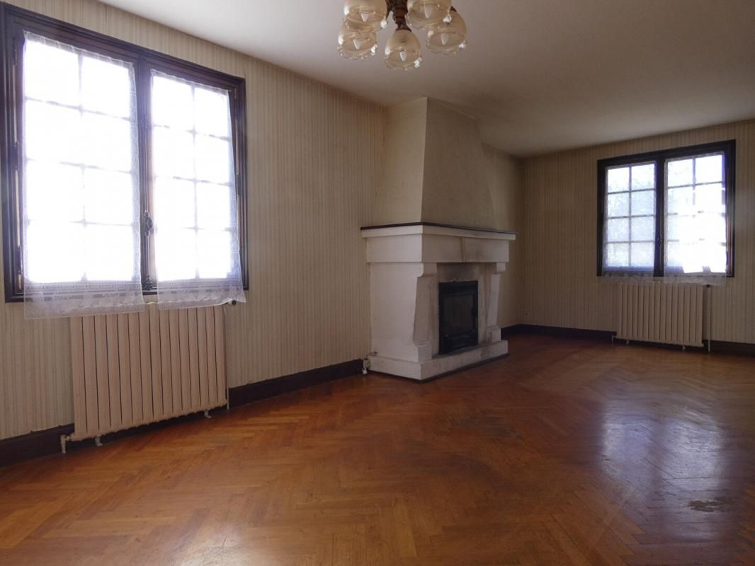TOURTOIRAC Maison Tourtoirac 6 pièce(s) 104 m2 4