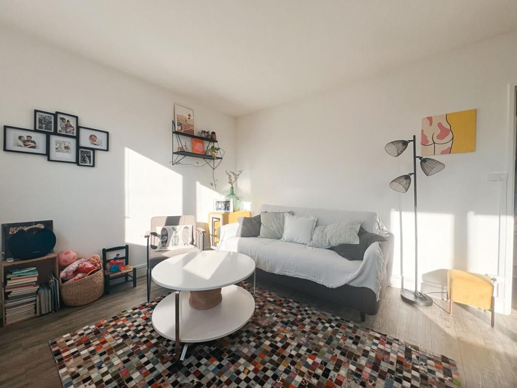 NANTES APPARTEMENT 3 PIÈCES AVEC PARKING ET CAVE - NANTES ZOLA PROCÉ 2