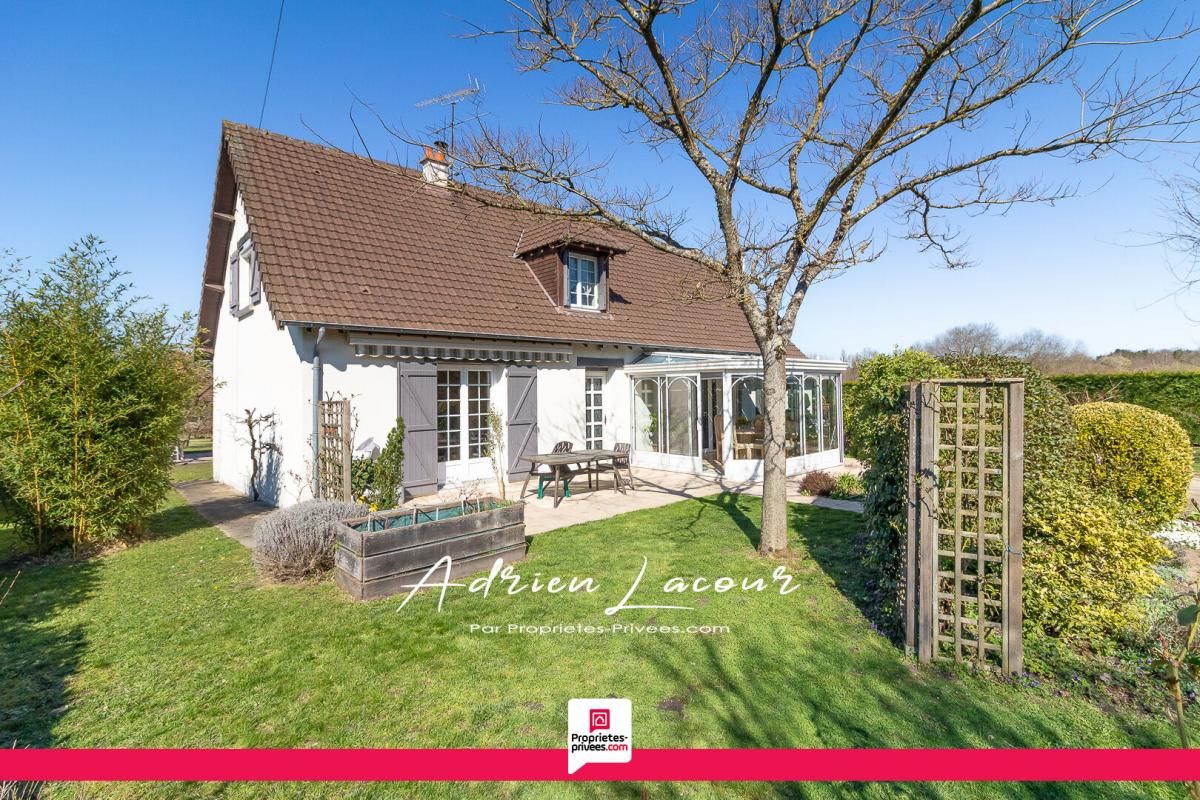 PRUNIERS-EN-SOLOGNE Maison Pruniers En Sologne 8 pièce(s) 152 m2 2