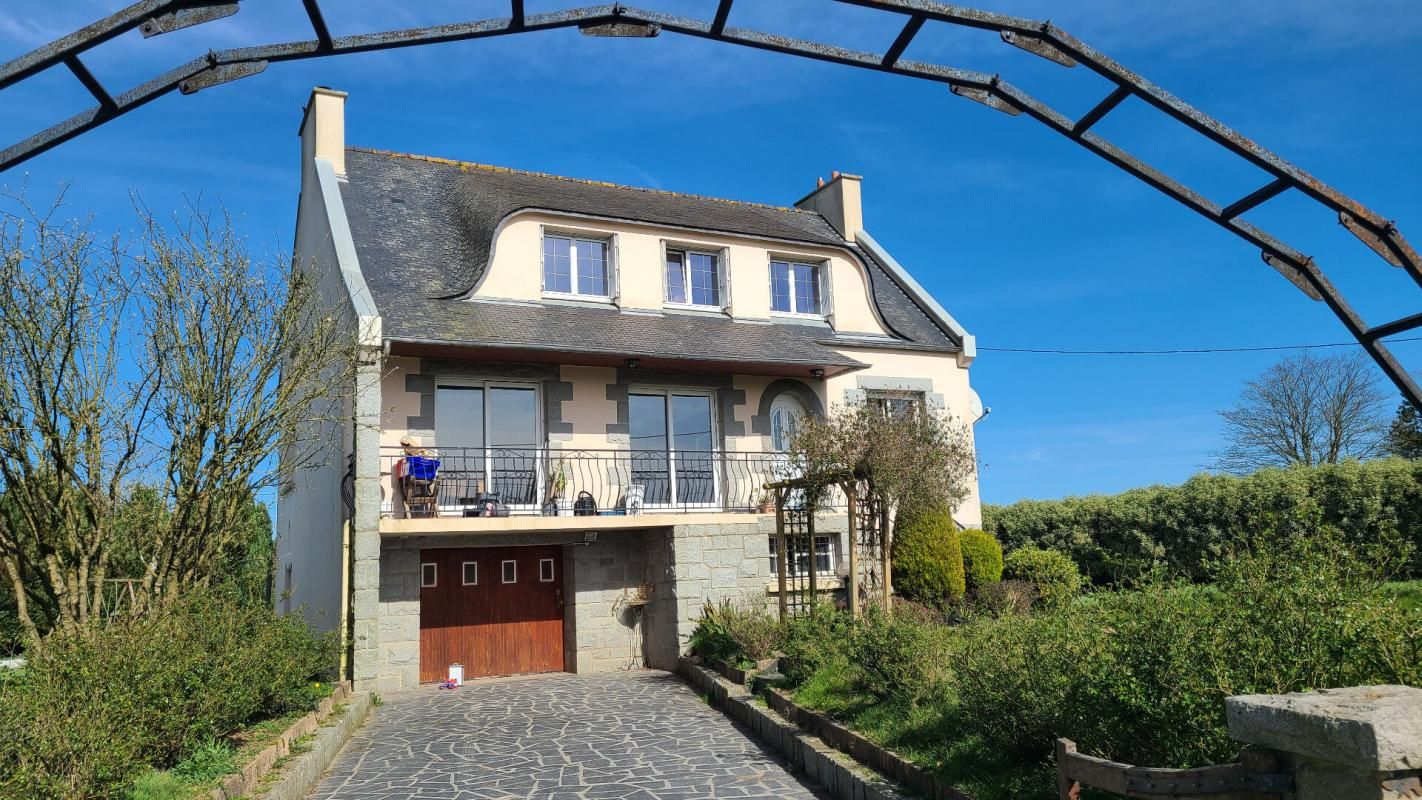 Maison Plouézoc'h 6 pièce(s) 136 m2