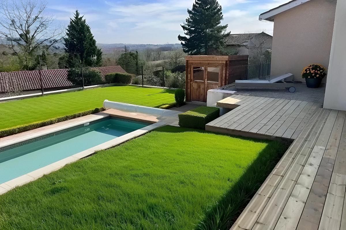 FLEURIEUX-SUR-L'ARBRESLE SOUS OFFRE !!     FLEURIEUX SUR  L'ARBRESLE. Maison 111 m2 avec piscine et terrasses 2