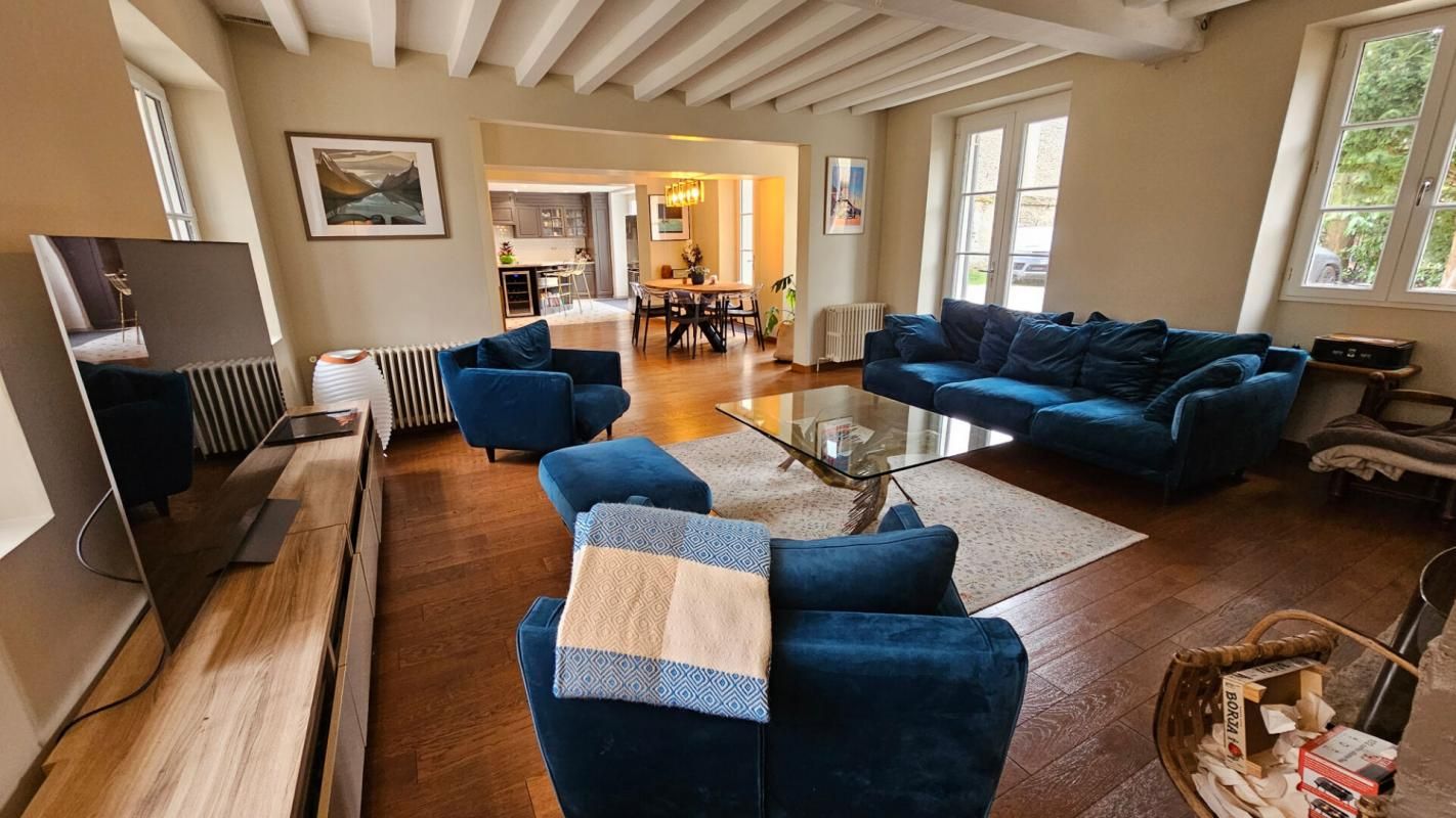 HOUDAN Houdan proche / Magnifique maison familiale 198 m2 / 5 chambres 2