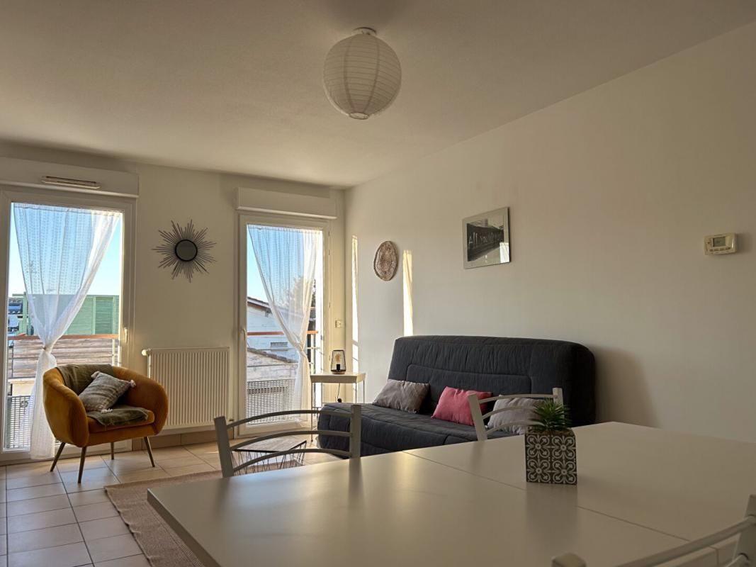 Bel Appartement deux pièces et parking