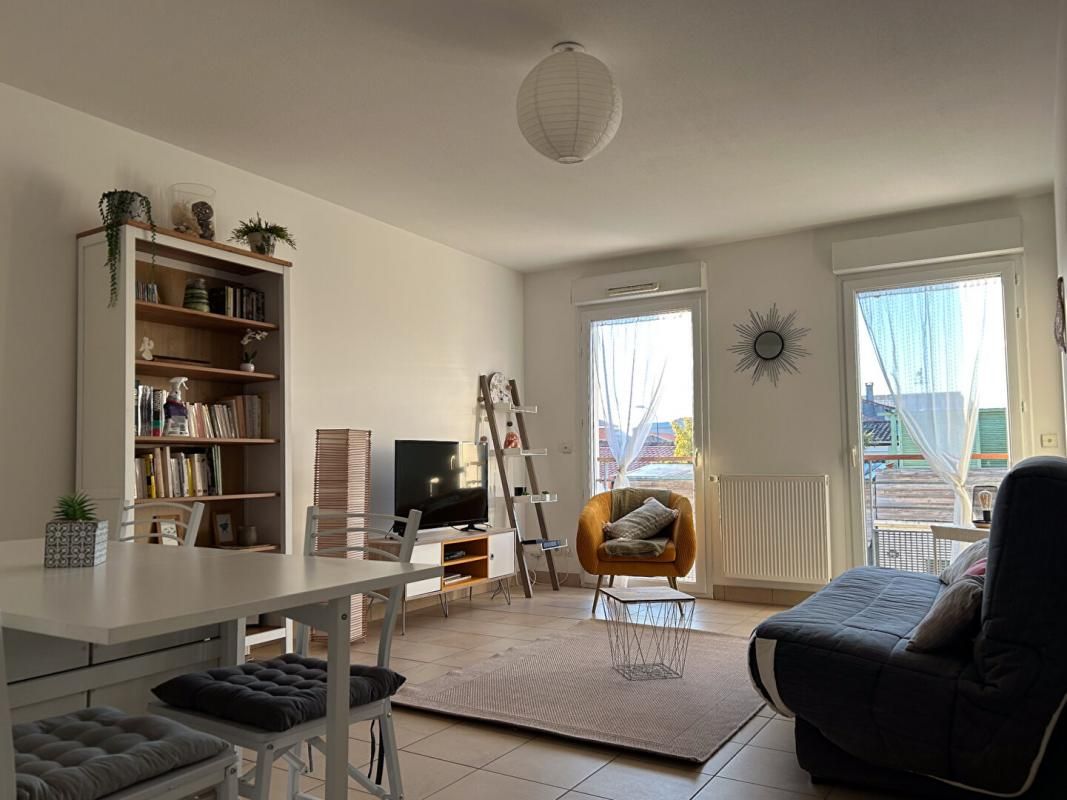 TALENCE Bel Appartement deux pièces et parking 2