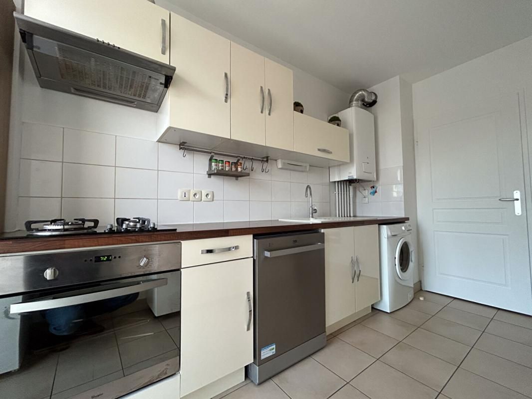 TALENCE Bel Appartement deux pièces et parking 4