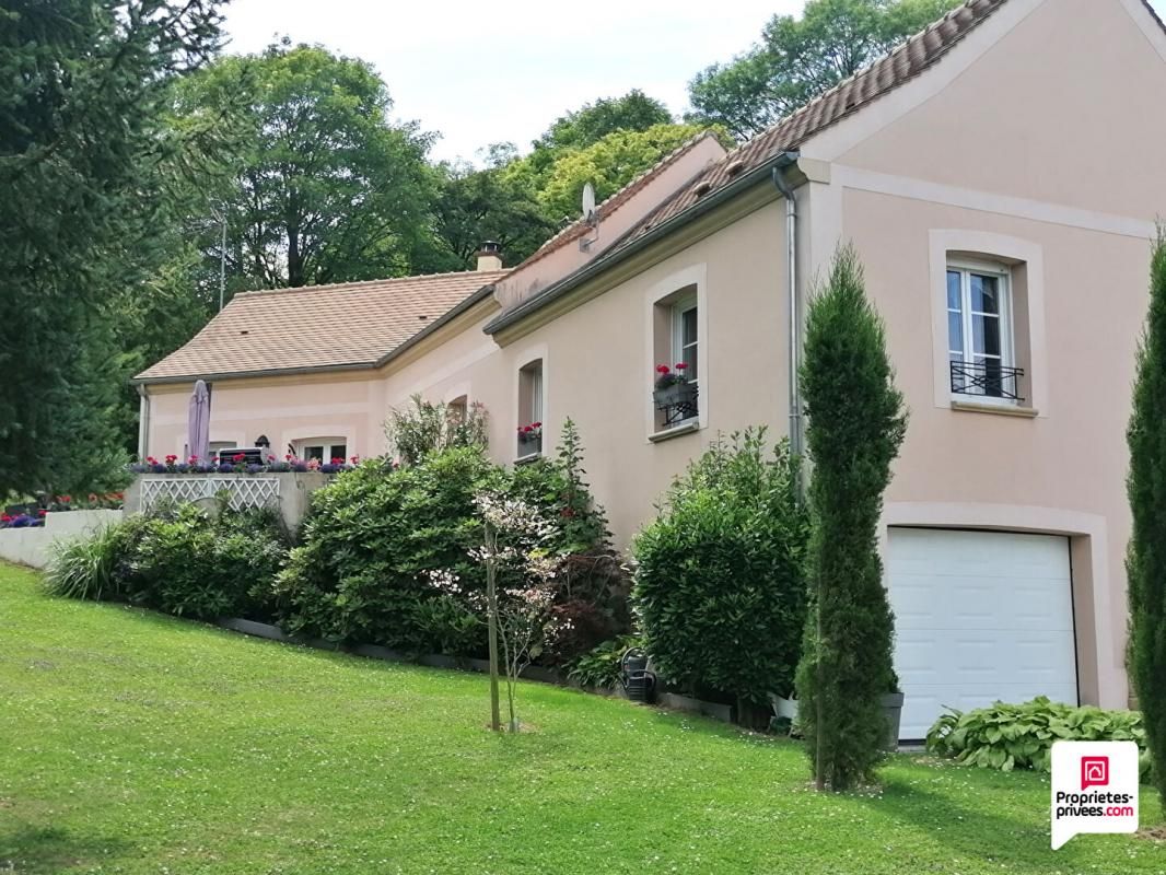 (95420) MAGNY EN VEXIN (proche) - Maison familliale T 7, 162,45 m2, 4 chambres, sous-sol total, parc paysager