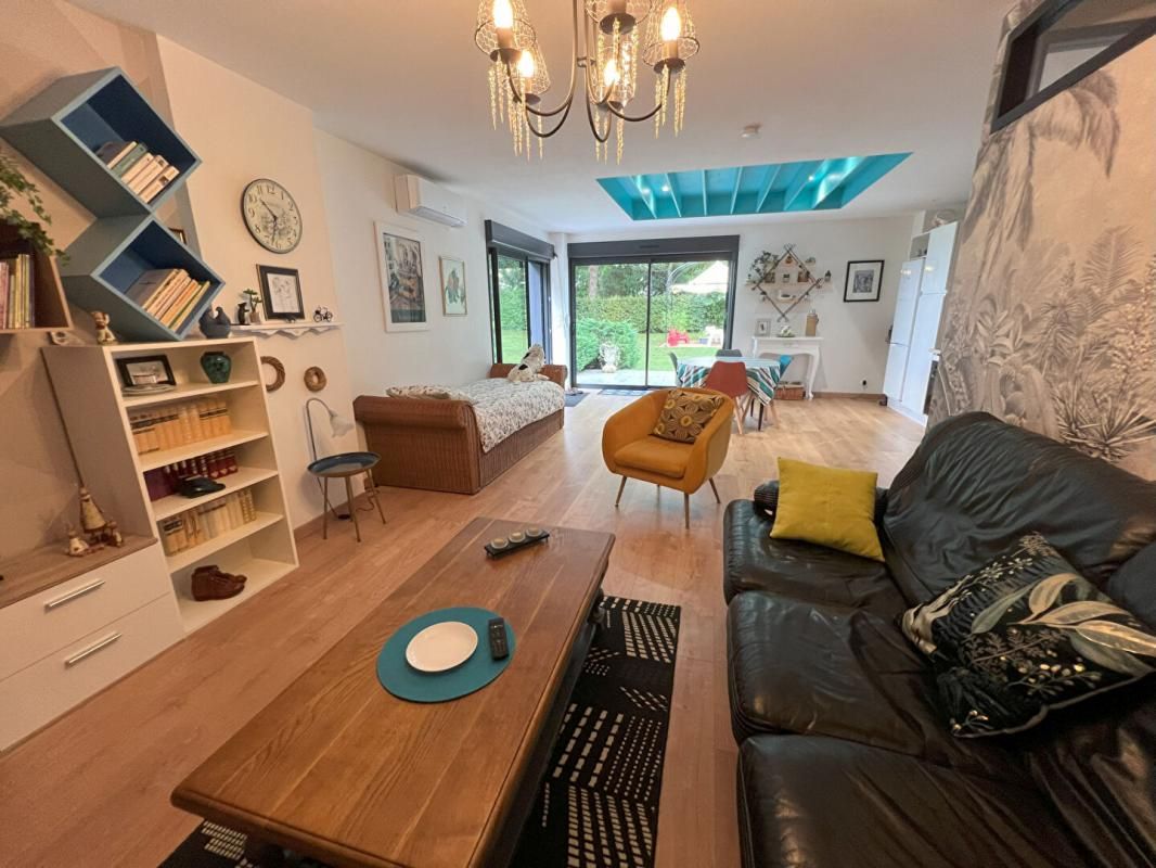 AUGE Ensemble immobilier de 3 logements Auge 12 pièce(s) 270 m2 3