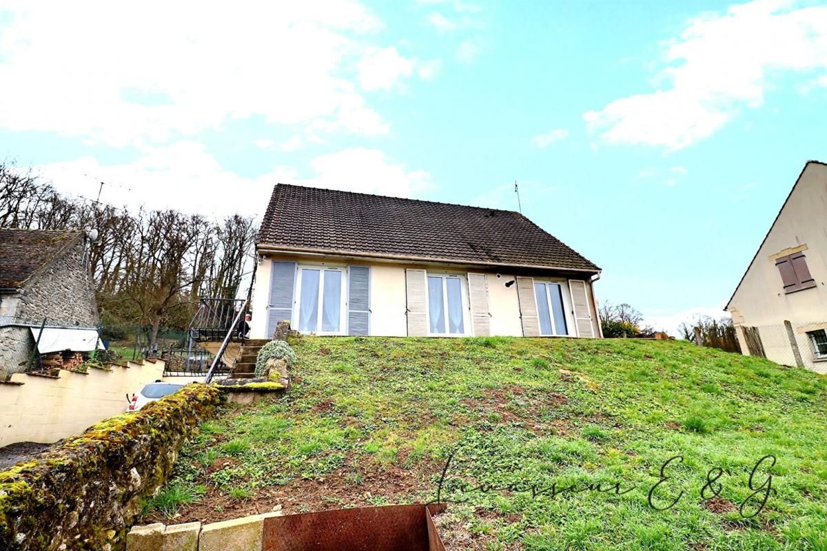 Ansacq 60250 - Pavillon plain pied 3 chambres sur sol total 2605m² terrain