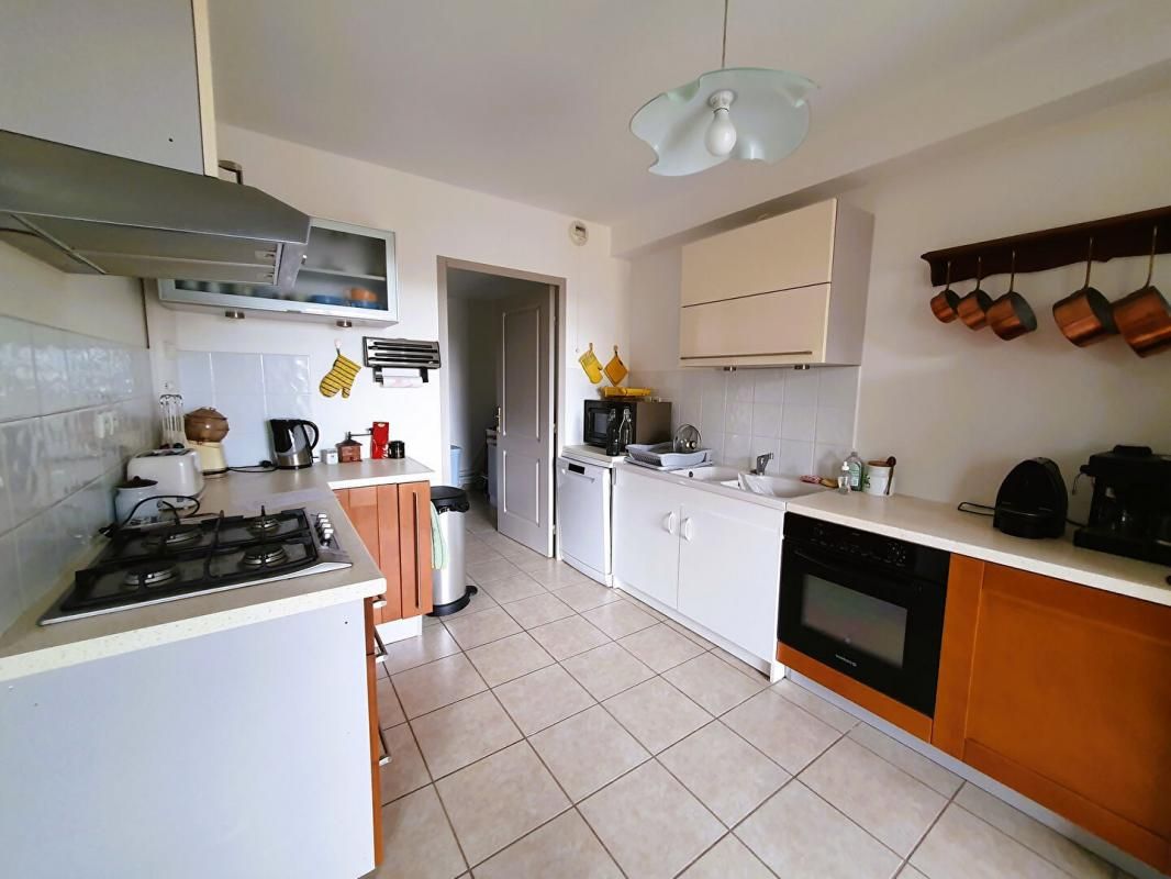 UZES Appartement avec terrasses centre Uzès 2