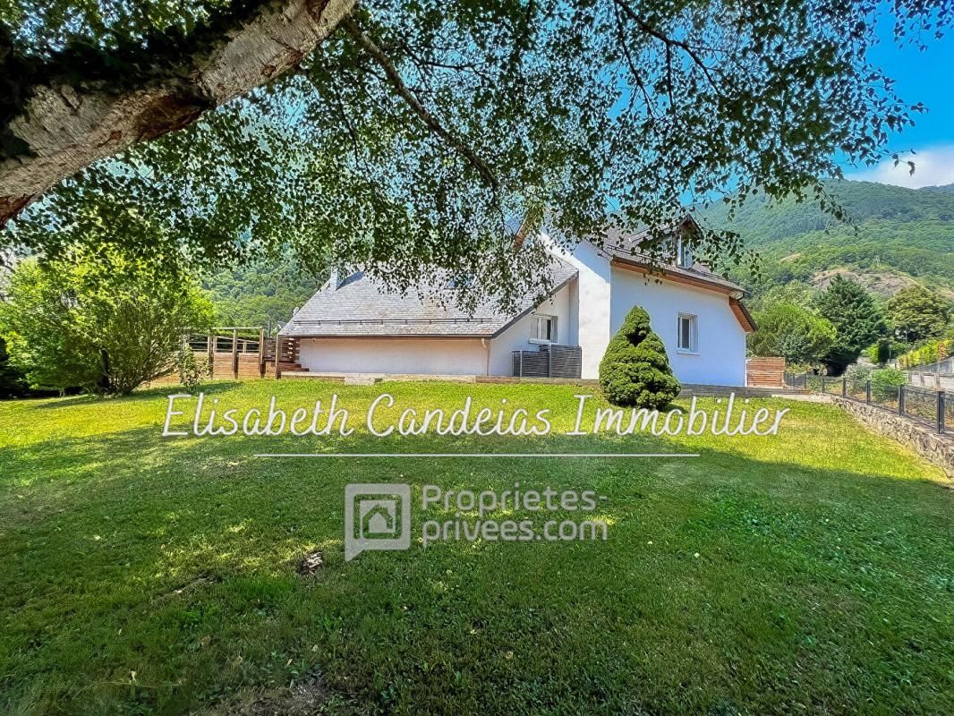 BAGNERES-DE-LUCHON Magnifique Chalet en pierre 3