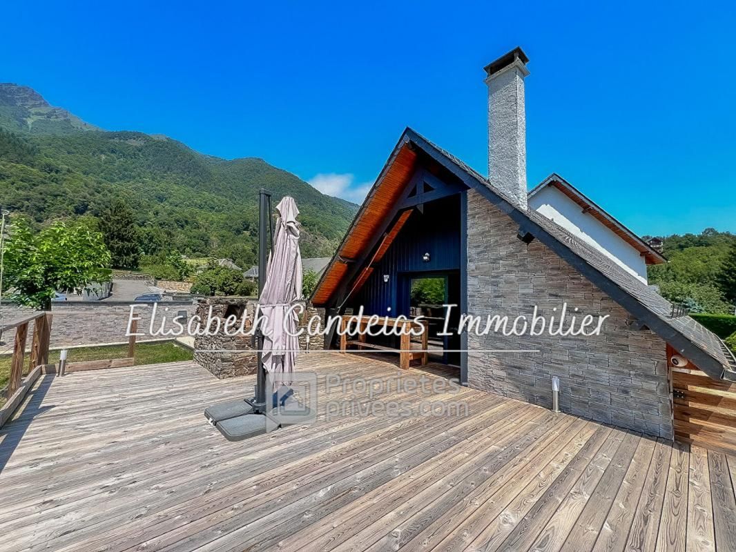 BAGNERES-DE-LUCHON Magnifique Chalet en pierre 4
