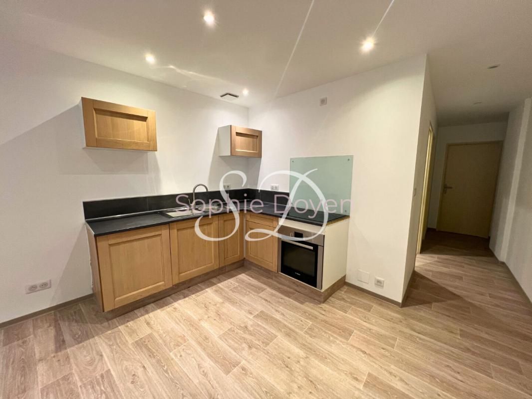 ARGELES-SUR-MER Appartement Argelès-sur-Mer 3 pièces - 62.11 m2 + veranda 10 m² 2