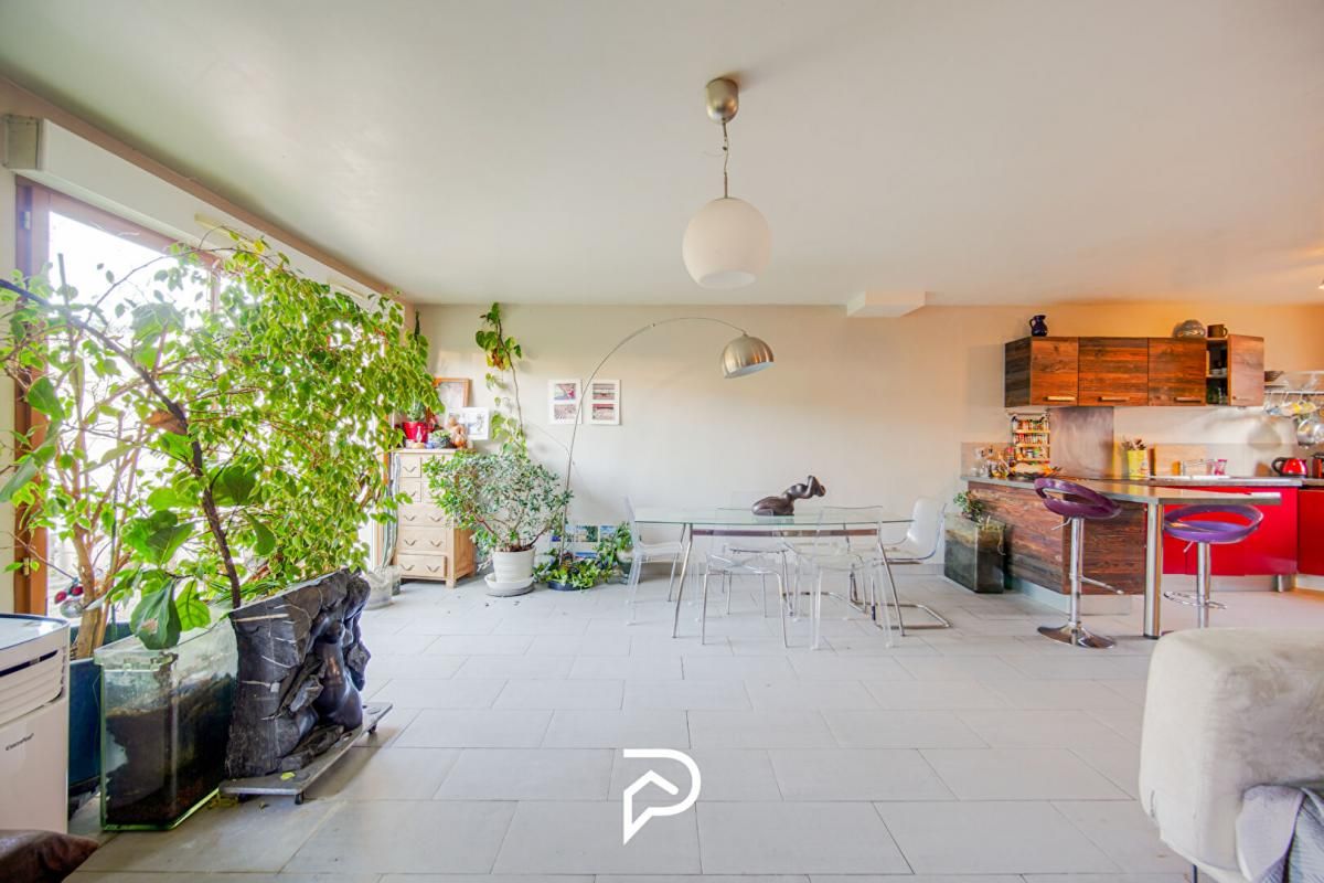 Maison IVRY 6 pièces127 m2 avec terrasse et petit jardin