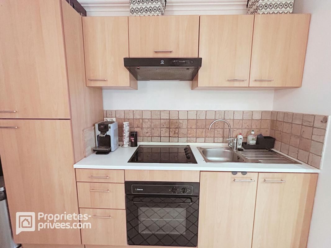 BORMES-LES-MIMOSAS Appartement 1 pièce 23 m² à Bormes Les Mimosas 3