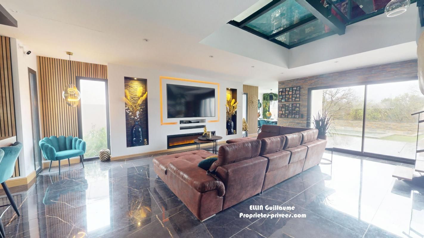 PEYRESTORTES Grande villa design piscine et jacuzzi 2