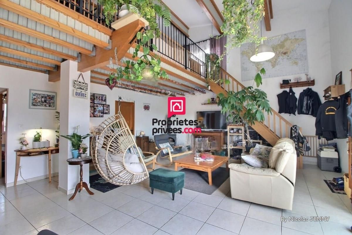ORANGE Maison Orange 4 pièces 90 m² & Murs Commerciaux 190 m² - 629 000 Euros - 2