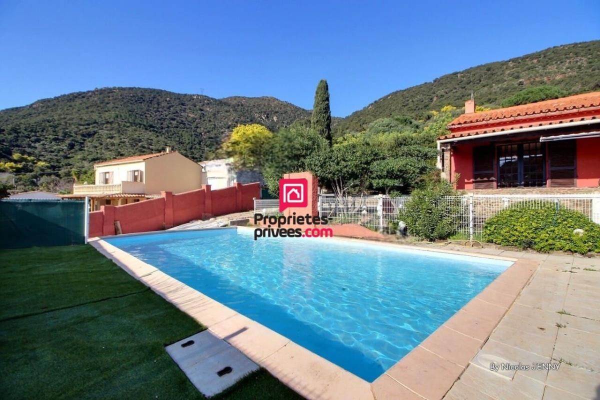 CAVALAIRE-SUR-MER Maison 5 pièces avec piscine - Cavalaire-sur-Mer - 110 m² - 659 000 Euros - 3