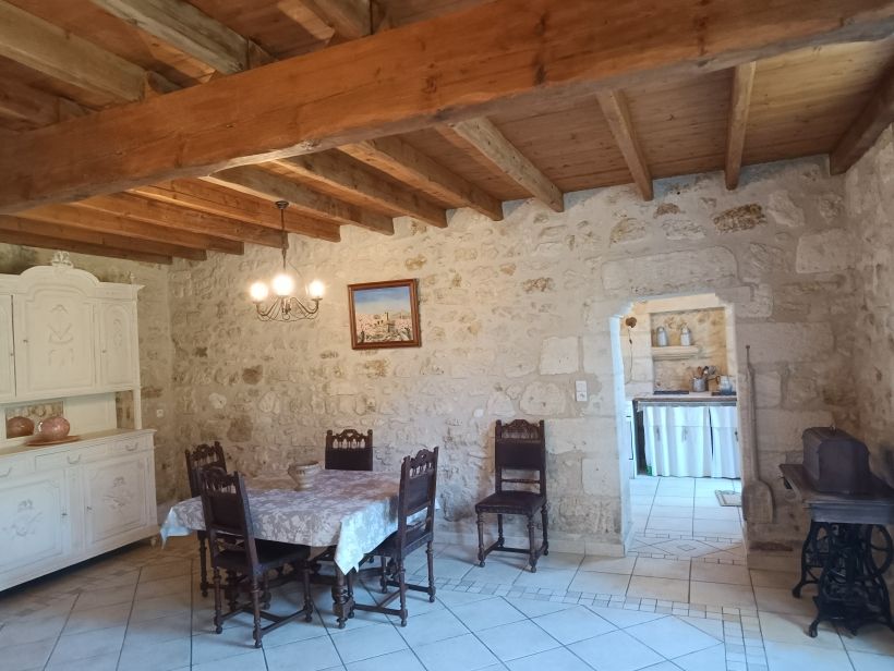 BOURG Maison d'habitation avec terrain constructible 2