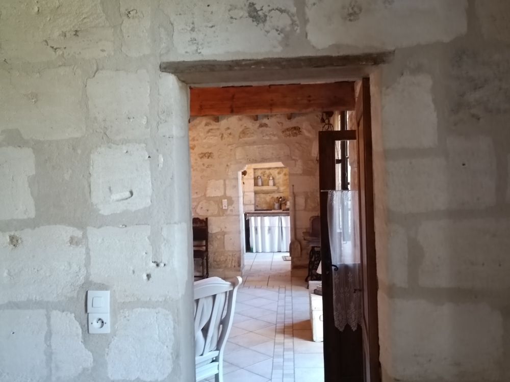 BOURG Maison d'habitation avec terrain constructible 4