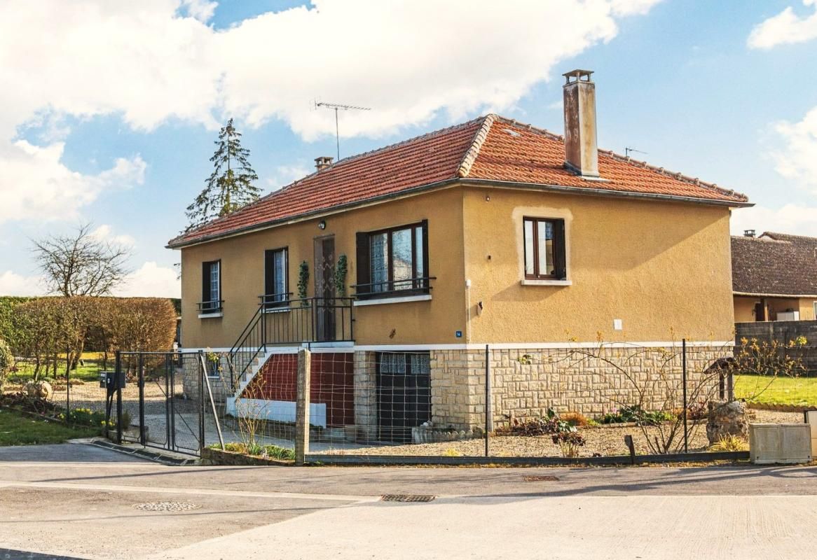 Jolie Maison avec jardin et Terrain Constructible