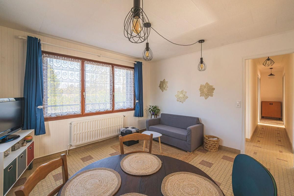 SAINT-MASMES Jolie Maison avec jardin et Terrain Constructible 2