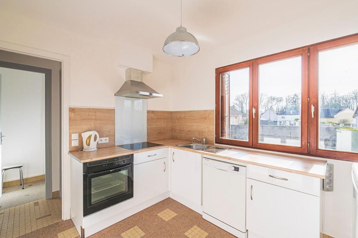 SAINT-MASMES Jolie Maison avec jardin et Terrain Constructible 4