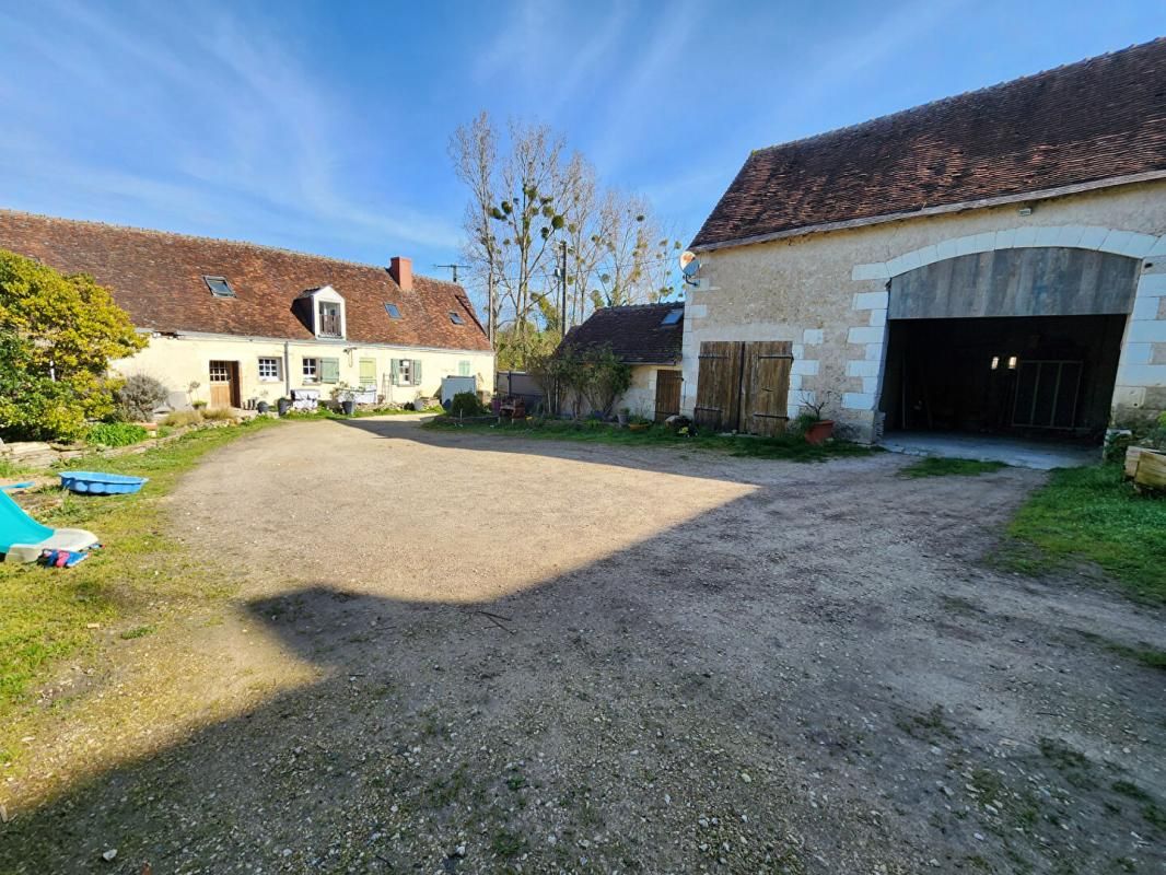 Maison Loches 9 pièce(s) 298 m2