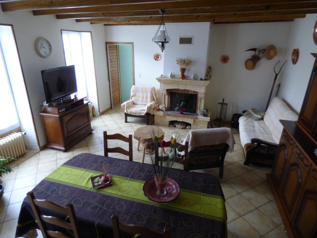NALLIERS Maison Nalliers 6 pièce(s) 94 m2 2