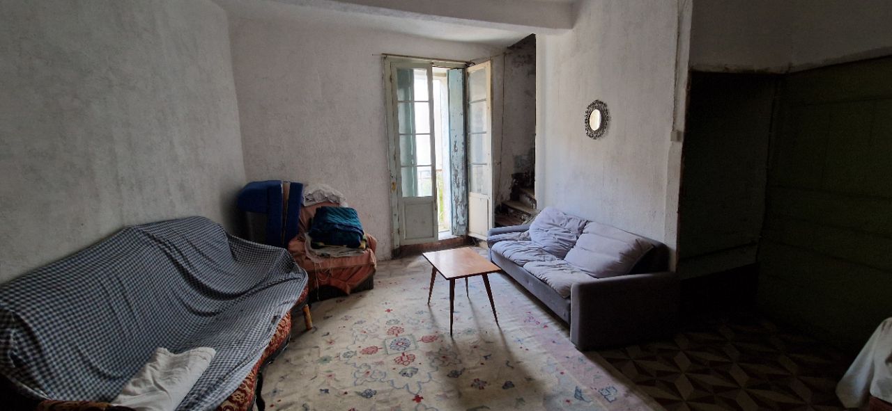 ADISSAN Maison a Rénover ,Fort potentiel 3