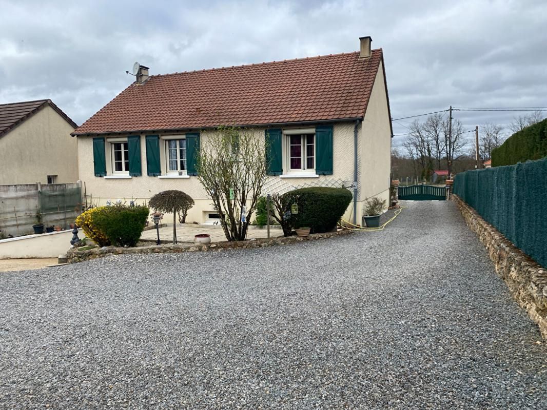 LE BLANC Maison Le Blanc 4 pièce(s) 086 m2 2