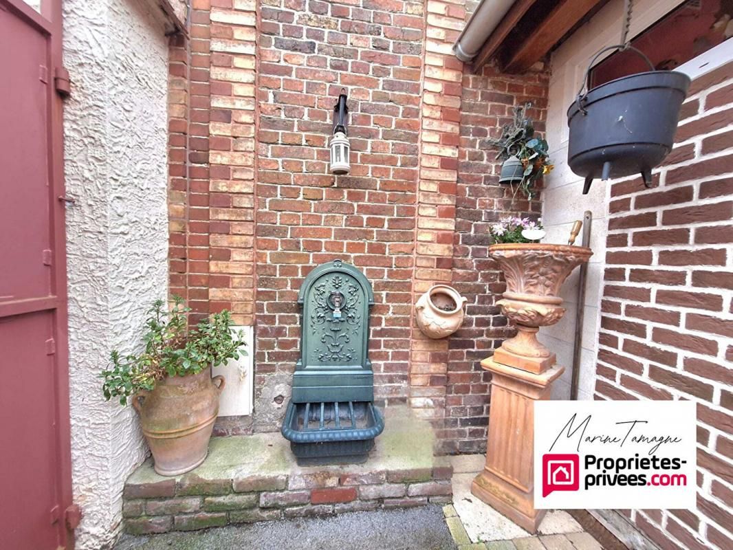 GRANDFRESNOY Maison avec dépendances idéale pour une profession libérale 2