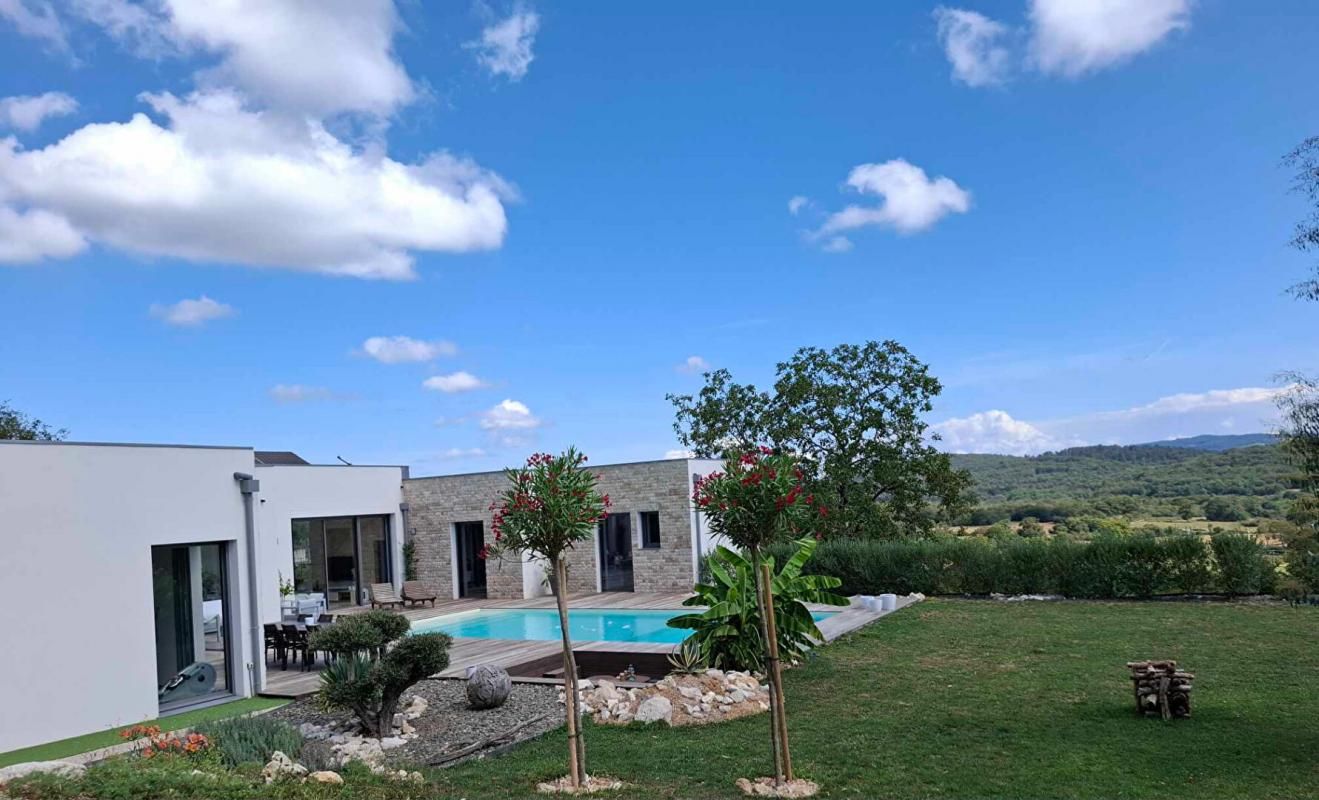 RAMASSE Maison contemporaine haut gamme 220 m2- 4 chambres 3